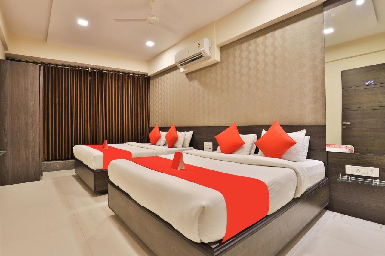 Hotel Royal Rituals Vesu Surat Ngoại thất bức ảnh
